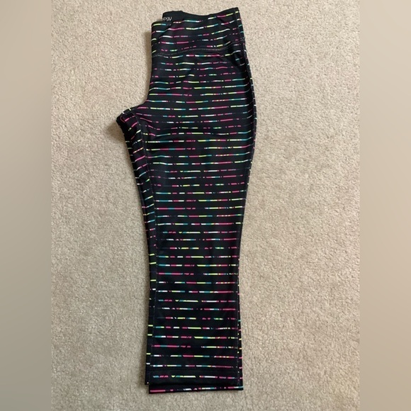 Ideology Athletic Cropped Leggings Women Size Medium Neon Black - Picture 1 of 10